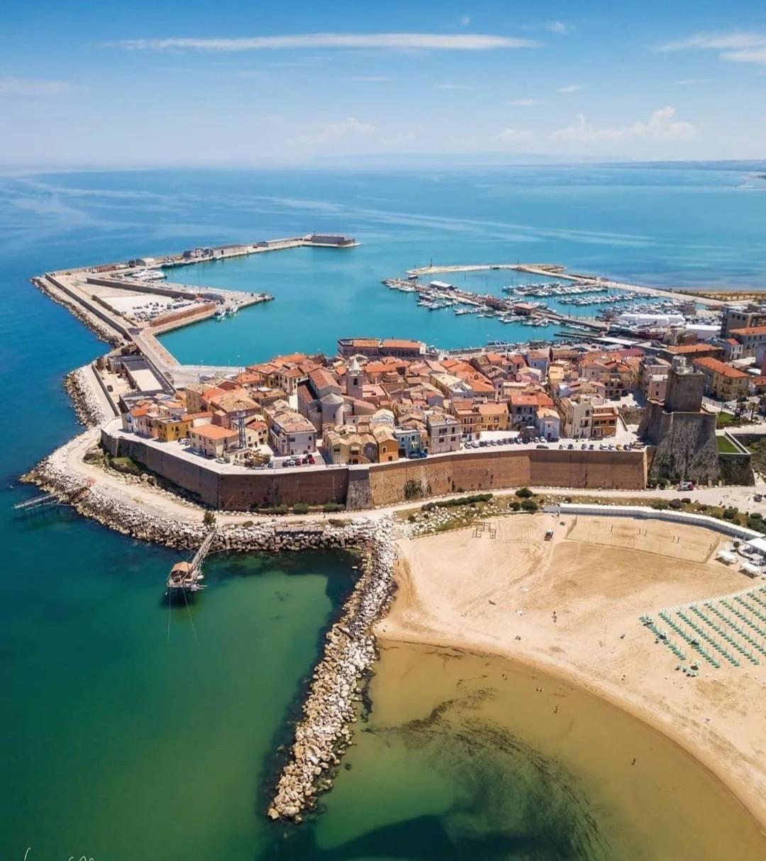 La Finestra Sul Castello B&B Termoli Exteriér fotografie